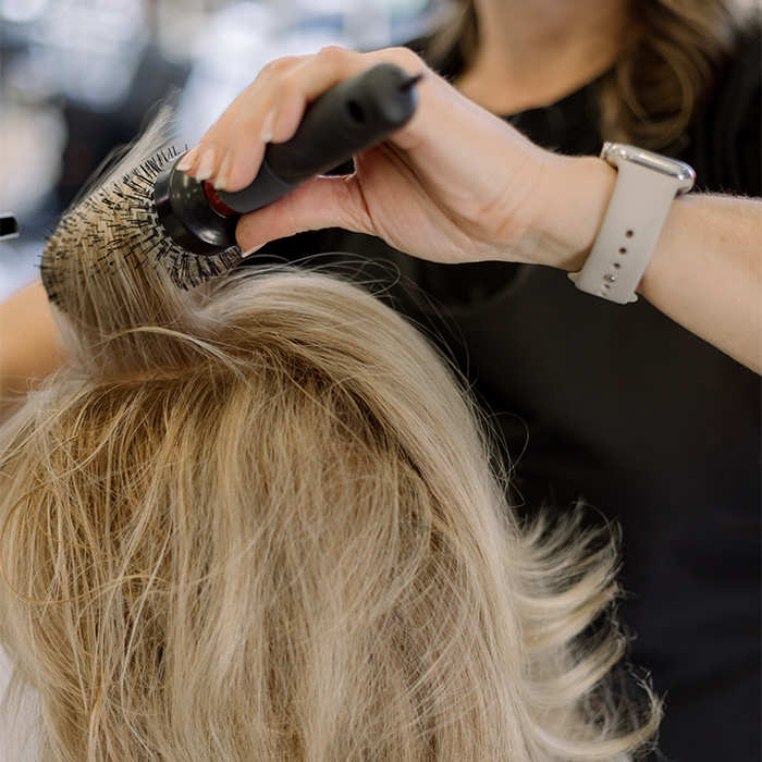 Benefits at Salon Blonde